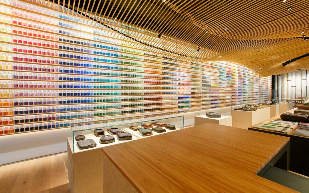 IL NEGOZIO DI COLORI PIU’ FORNITO AL MONDO